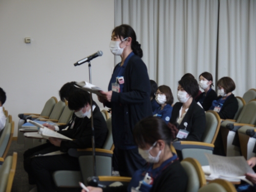 2024年度院内看護研究発表会を行いました(3/8)